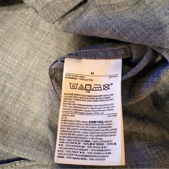 GAP Mens Casual Gray Blue Chambray Button-Down Shirt Size Medium - Picture 5 of 5